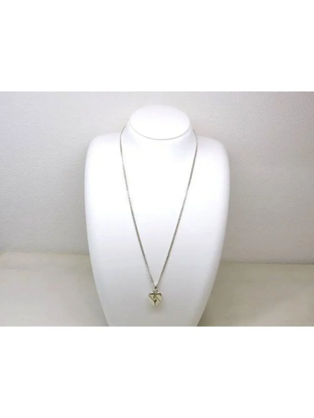 Gucci Knot Heart Necklace 925 Sterling Silver